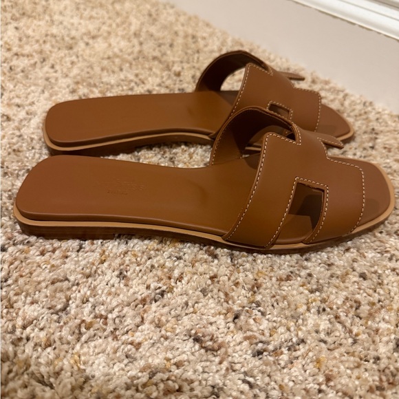 Hermes Tan Brown Oran H Slide Leather Sandals - Picture 3 of 12